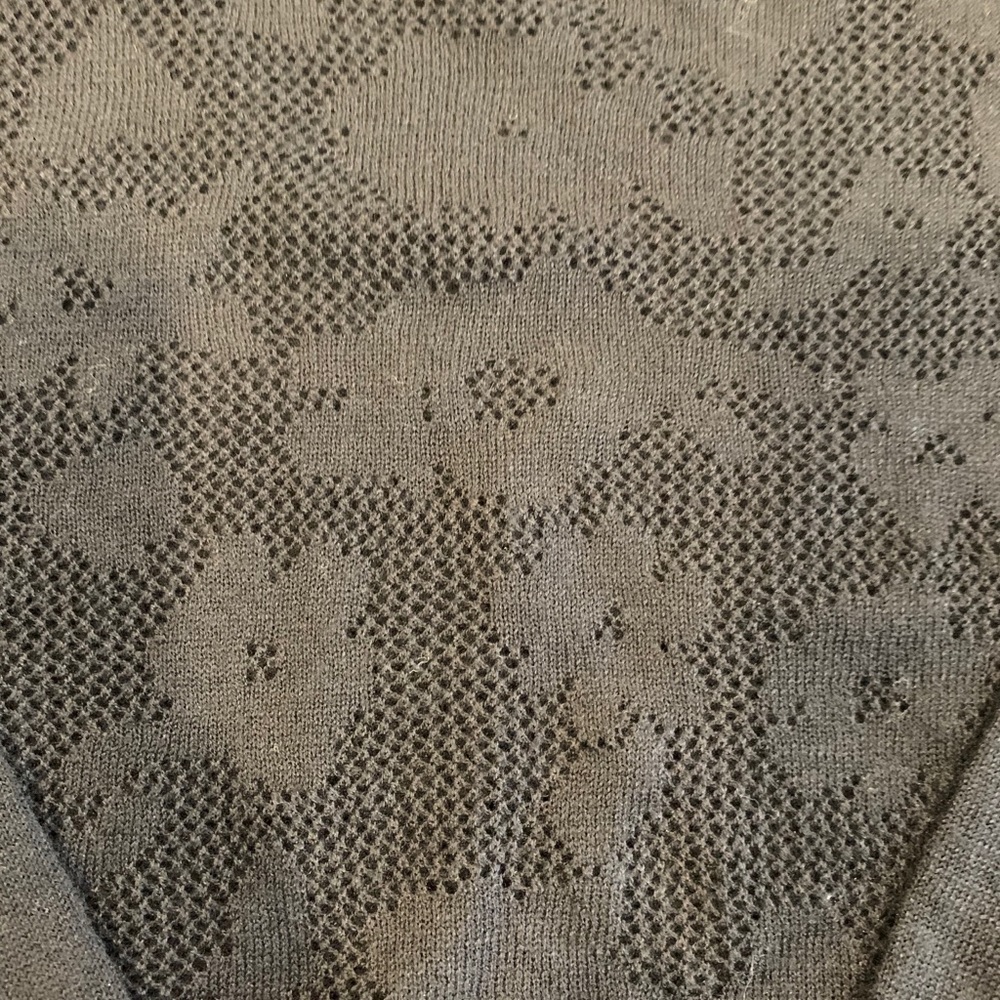 🌸NWT RW&co sweater🌸 - Picture 2 of 4